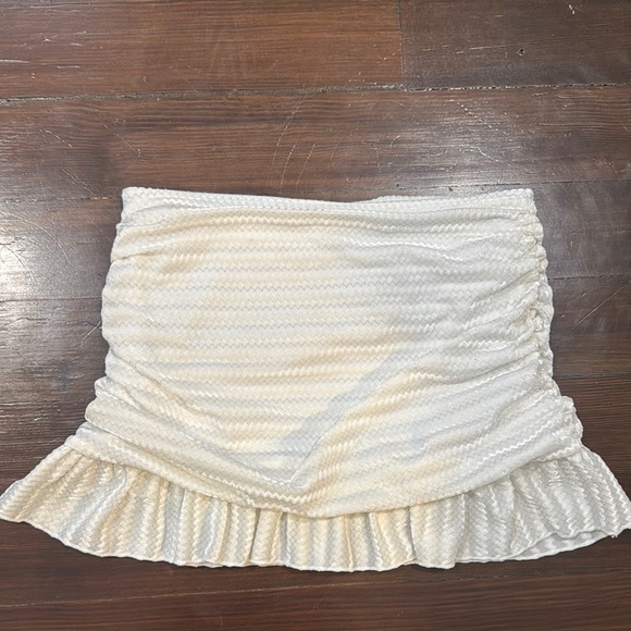 SHEIN White Metallic Ruffle Swim Cover Up Skirt Woman's Size S - Picture 1 of 2